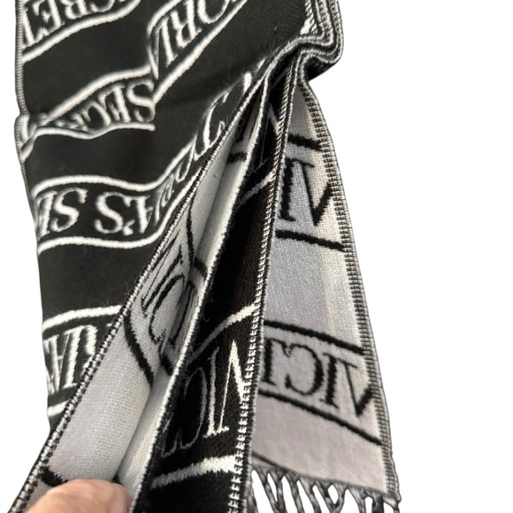 Victoria’s Secret Logo Scarf NWT Black White Acrylic 80” x 12” - Picture 3 of 8